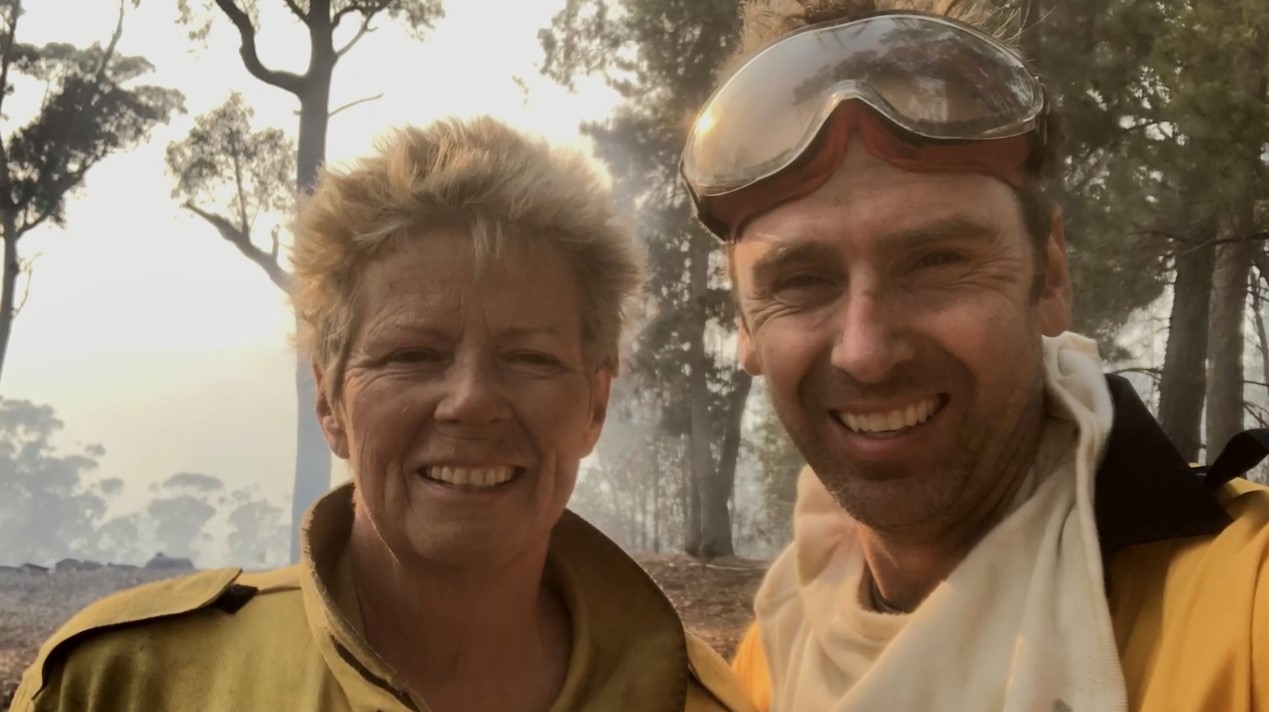 Karen Jones and Tyson Salijevic who came to help her and Bob fight fire in December 2019